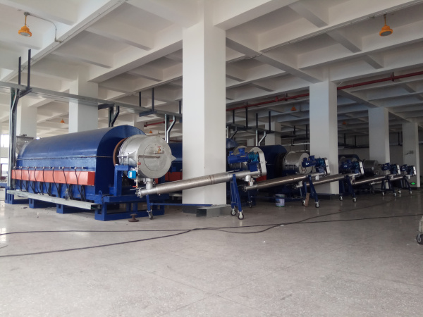 焙燒電池負極材料，規(guī)格：?0.65x7.2米間接電加熱